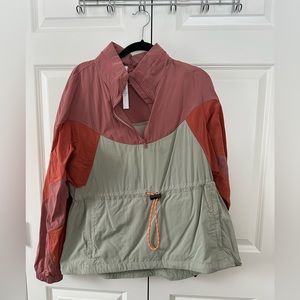 lululemon colorblock evergreen anorak, size 8